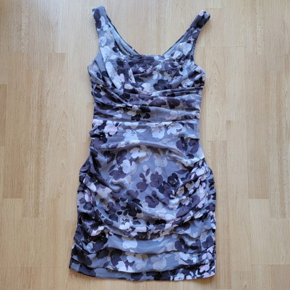 Express Y2K Grey Pink‎ Floral Ruched Bodycon Mini Dress Sleeveless Size 6